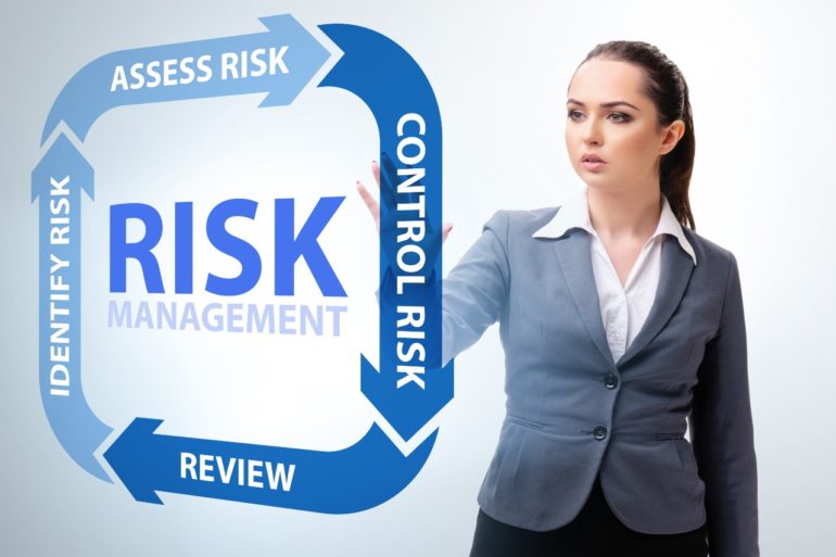 Risk Amp Race L 039 Interm Diary Makes The Right Choices Risk & Race: jeu de plateau pour apprendre à investir